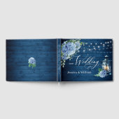 Blue Hydrangea Floral Lantern Navy Wood Wedding Gästebuch (Voll)