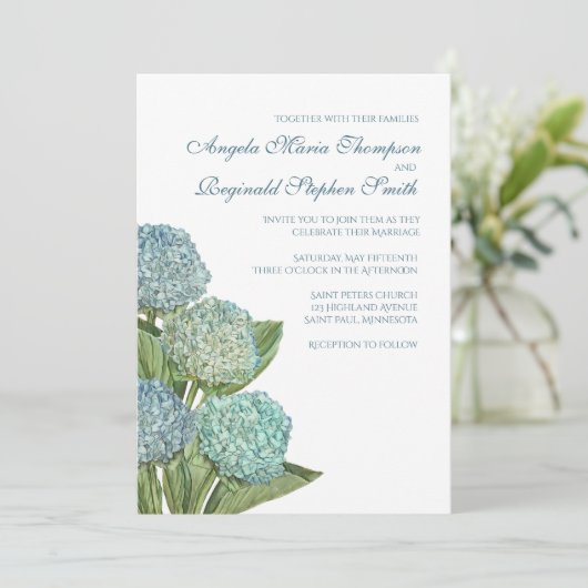 Blue Hydrangea Floral Wedding Einladung (Stehend Vorderseite)