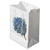 Blue Hydrangea Geschenktasche Mittlere Geschenktüte (Vorderseite Schrägansicht)