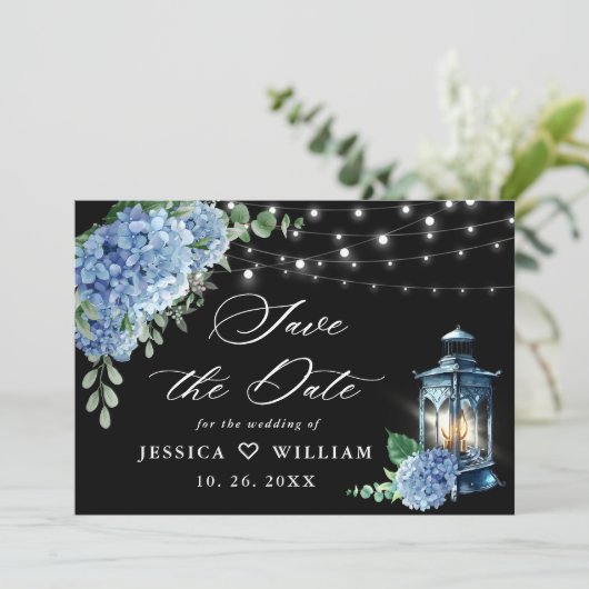 Blue Hydrangea Lantern Schwarzer Hintergrund Hochz Save The Date (Stehend Vorderseite)