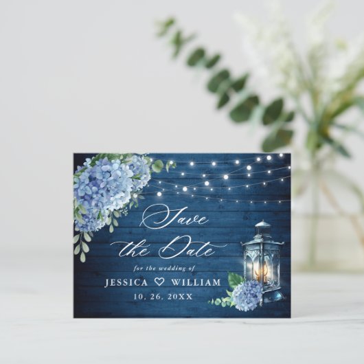 Blue Hydrangea Lantern Wedding Save the Date Postkarte (Stehend Vorderseite)