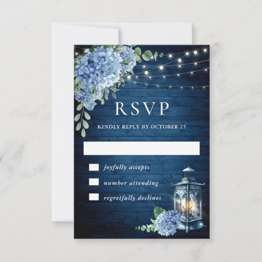 Blue Hydrangea Lantern Wood Wedding Rustic RSVP Karte (Vorderseite)