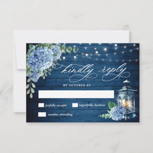 Blue Hydrangea Lantern Wood Wedding Rustic RSVP Karte (Vorderseite)