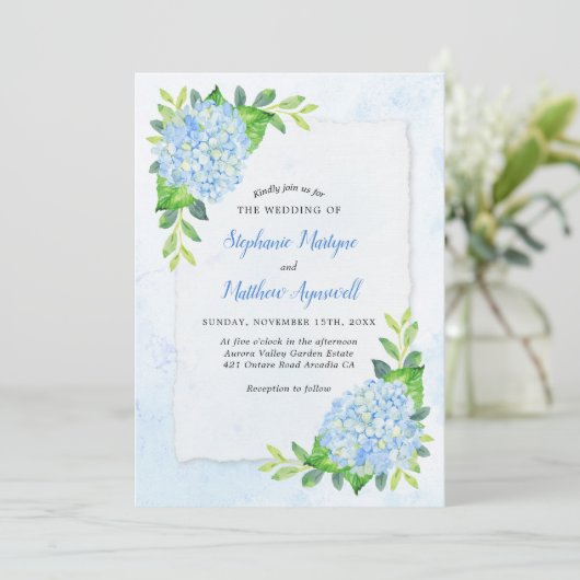 Blue Hydrangea Moderne Hochzeit der Wasserfarben Einladung (Stehend Vorderseite)
