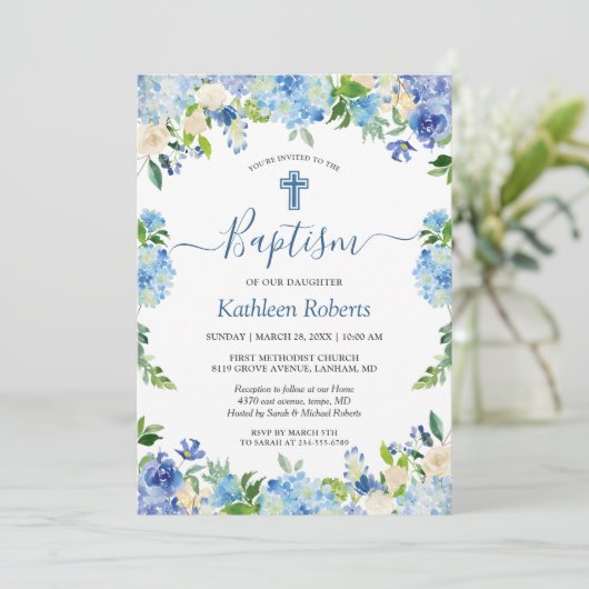 Blue Hydrangea Pastel Floral Taufe Christening Einladung (Stehend Vorderseite)
