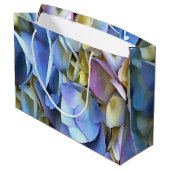 Blue Hydrangea Shrub Artistic Bossom Große Geschenktüte (Rückseite Schrägansicht)