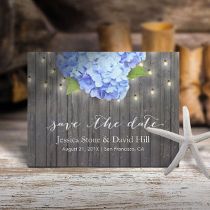 Blue Hydrangea & String Lights Holz Save the Date Ankündigungspostkarte