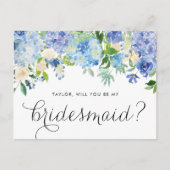 Blue Hydrangea und Ivory Rose Bridesmaid Vorschlag Einladungspostkarte (Vorderseite)