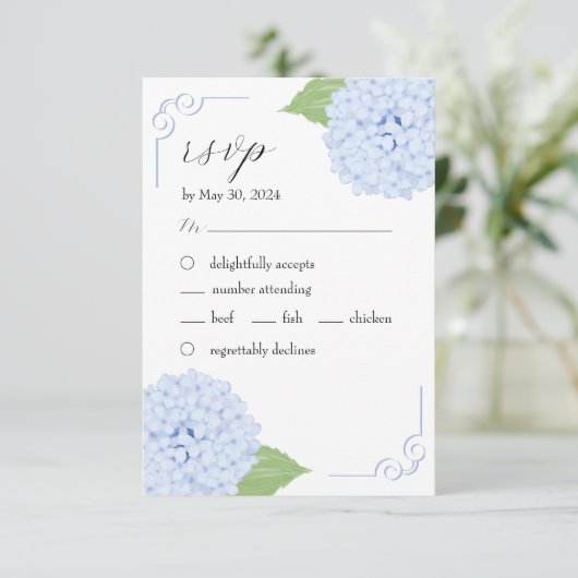 Blue Hydrangea Watercolor Wedding RSVP Card (Stehend Vorderseite)