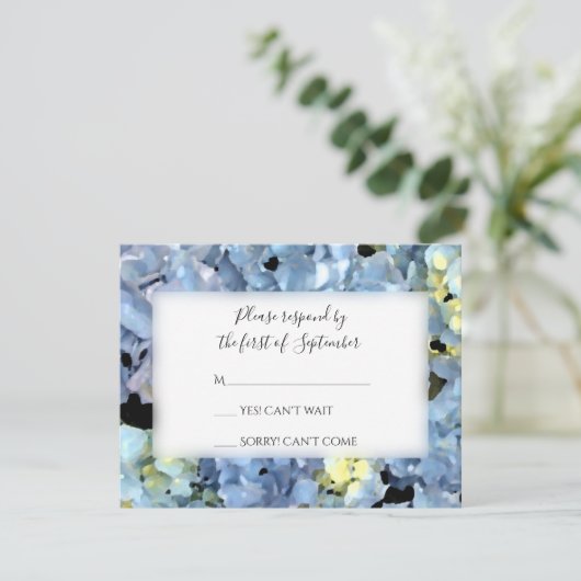Blue Hydrangea Wedding RSVP Response Card Karte (Stehend Vorderseite)