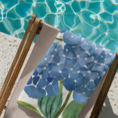 Blue Hydrangeas | Beautiful Floral Bush Strandtuch