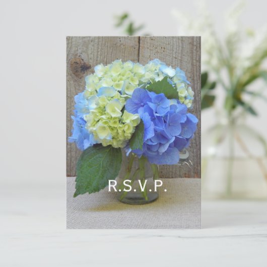 Blue Hydrangeas Mason Jar Rustic Wedding RSVP (Stehend Vorderseite)