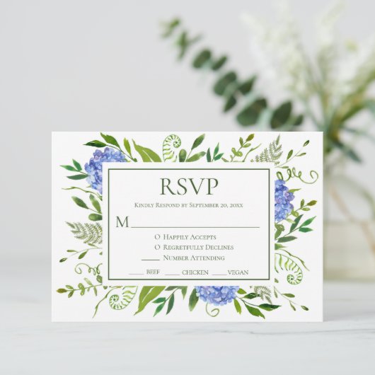 Blue Hydrangeas Wedding RSVP Karte (Stehend Vorderseite)