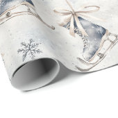 Blue Ice Skates Snowflakes Christmas Geschenkpapier (Rolleneckpunkt)