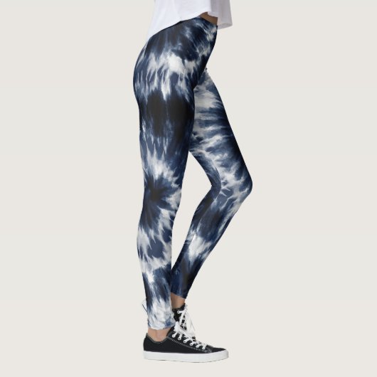 Blue Indigo Gefärbte Krawatte Shibori Boho Muster Leggings (Rechts)