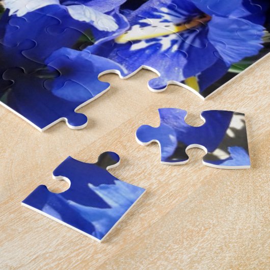 Blue Iris Blume im Garten Puzzle (Seite)
