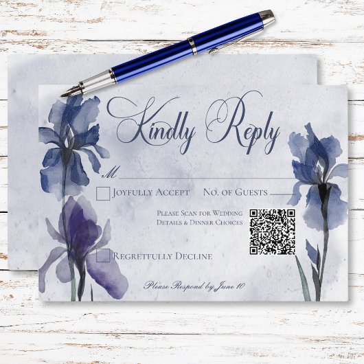 Blue Iris Blume Modernes Blue Wedding QR Code RSVP Karte