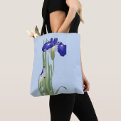 Blue Irises von Ohara Koson Tasche (Von Nahem)