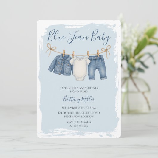 Blue Jean Baby Shower Baby Outfit Einladung (Stehend Vorderseite)