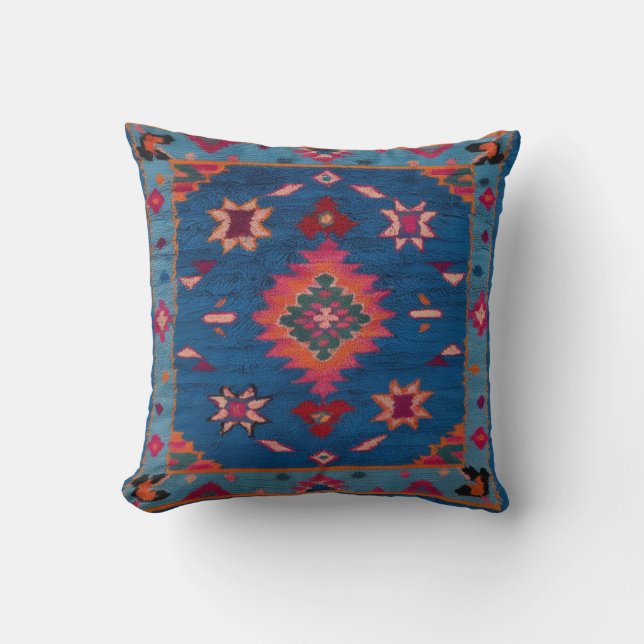 Blue Kilim Lumbar Pillows: Chic Addition Kissen (Vorderseite)