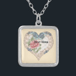 Blue Lacy Ribbon Herz Versilberte Kette<br><div class="desc">Blue Lacy Ribbon Heart Square Necklace von ArtMuvz Illustration. UM PERSONALISIEREN, fügen Sie Ihren Namen hinzu oder fügen Sie stattdessen Text hinzu. Machen Sie sich mit unseren festlichen Geschenken und romantischen Kleidung zum Valentinstag fertig! Ideal für Valentine Party für Ansammlungen. Egal, welches Budget Sie haben, da draußen gibt es ein...</div>