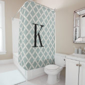 Blue Lattice Large Monogram | Bauernhof Badezimmer Duschvorhang (Beispiel)
