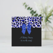 Blue Leopard Print Baby Dusche Einladung (Stehend Vorderseite)