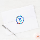 Blue Letter B Monogram Red Stars Runder Aufkleber (Umschlag)