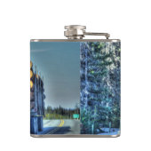 Blue Logging Truck Highway Driving Art Truckers Flachmann (Rückseite)