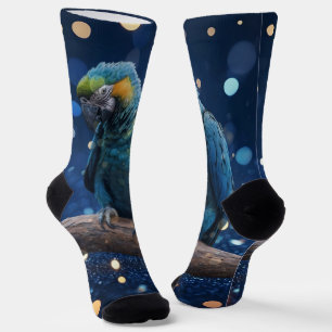 Blue Majestät: The Blue Macaw on Dreamy Blue Bokeh Socken