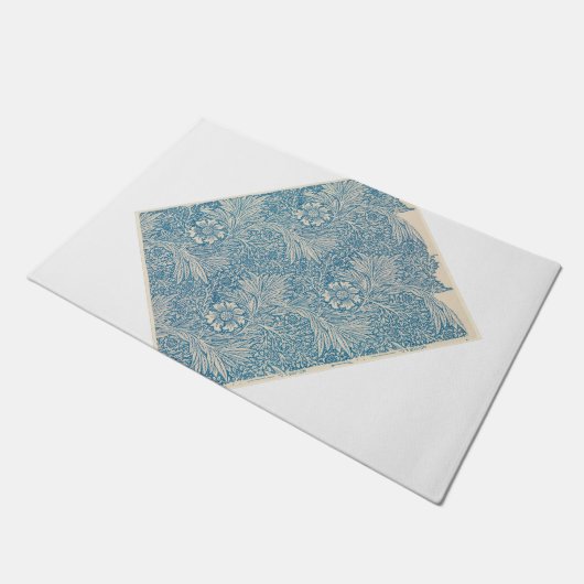 Blue Marigolds (von William Morris) Fußmatte (Schrägansicht)