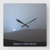 Blue Martian Sunset Quadratische Wanduhr (Vorderseite)