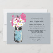 Blue Mason Jar Daisies und Wildblumen Hochzeiten Einladung (Vorderseite)
