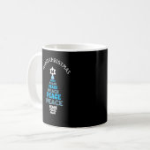 Blue Merry Christmas Peace Tree Single Initial Kaffeetasse (Vorderseite Links)