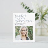 Blue Minimalistisch Class of 2022 Foto Abschluss Ankündigungspostkarte (Stehend Vorderseite)