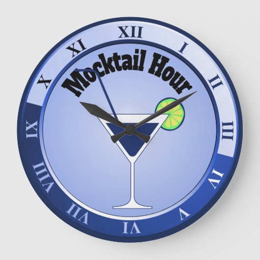 Blue Mocktail Hour Bar Clock Große Wanduhr (Vorderseite)