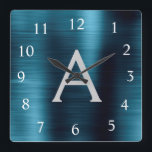 Blue Modern Elegant Metallic Monogram Name Quadratische Wanduhr<br><div class="desc">Moderne und elegante blaue Imitat Edelstahlfolienmonogramm-Name und Personalisierte Vorlagenklemme. Die Wall Clock ist das ideale Geschenk für jemanden,  der eine schicke,  schicke Metalldekoration Liebe,  um Weihnachten oder Geburtstag zu schenken.</div>