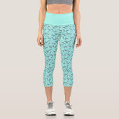 Blue Modern Tropical Flamingo Pattern Capri Leggings (Vorderseite)
