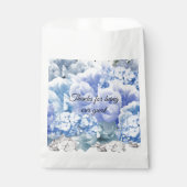 Blue Monochrome Floral Bouquet Fvor Bag Geschenktütchen (Vorderseite)