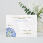 Blue Moon Art Hydrangea Hochzeitstorte RSVP Karte (Stehend Vorderseite)