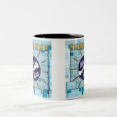 Blue Moon Clock Tower Zweifarbige Tasse (Mittel)