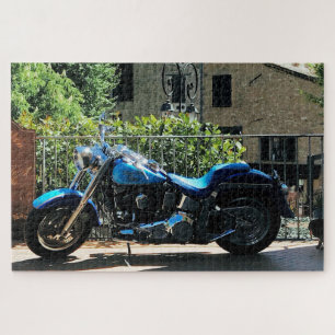 Blue Motorrad im antiken Valbonne Frankreich Puzzle