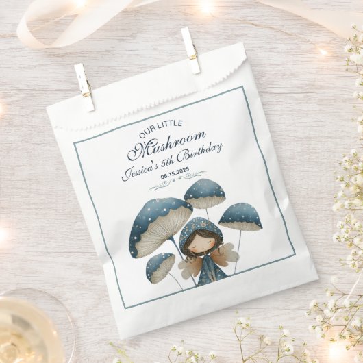 Blue Mushroom Fairy Verzaubertes Kindergeburtstag  Geschenktütchen (Ausgeschnitten)