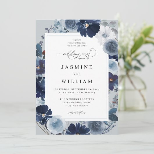 Blue & Navy Floral on Blue Gray Wedding Einladung (Stehend Vorderseite)