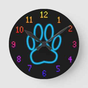 Blue Neon Dog Paw Print mit Zahlen Runde Wanduhr