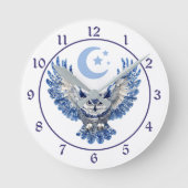 Blue Night Owl and Moon Runde Wanduhr (Vorderseite)