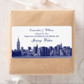 Blue NYC Wide Skyline Etched Water Flasche (Insitu)