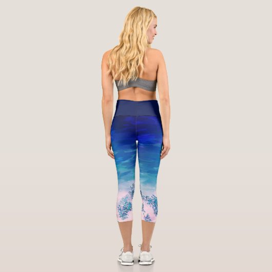 Blue Ocean Sea Beach Capri Leggings (Rückseite)