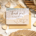 Blue Ocean Waves Beach Hochzeit Danke Karte<br><div class="desc">Eine herzliche Note, die mit einer Touch von tropischen Glücksspielen versiegelt ist! Diese Custom Ocean Waves Tropical Beach Wedding Dankeschön Card ist Ihre perfekte Geste nach der Hochzeit und bietet eine faszinierende Mischung aus zeitloser Eleganz und Strandcharme. Diese Karte wurde mit Liebe von Mylini Design entworfen und erfasst das Wesen...</div>