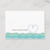 Blue Ocean Waves Loopy Herz Simple Beach Wedding Platzkarte (Vorderseite)
